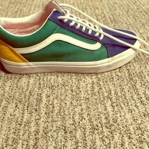 Vans yacht club old skool size 9